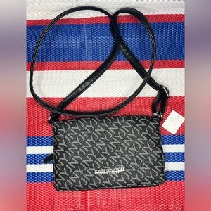 ✨🥳 NWT JONES NEW YORK SIGNATURE - JNY Monogram Small Black Emerson Crossbody Bag
